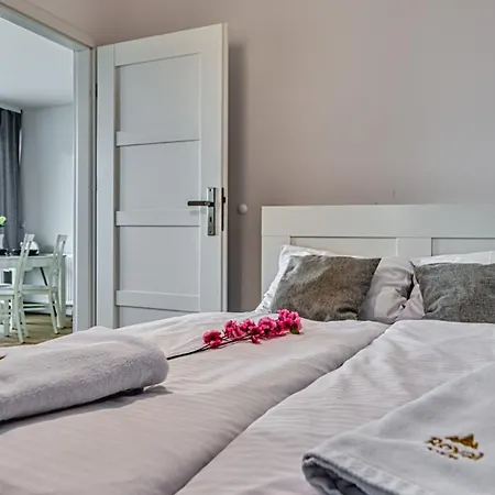 Triventi Mountain Residence Z Basenem, Sauna I Jacuzzi By Royal Aparts * Karpacz