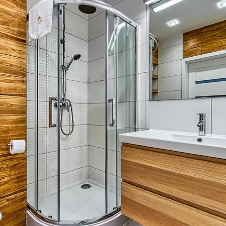 Apartamento Triventi Mountain Residence Z Basenem, Sauna I Jacuzzi By Royal Aparts