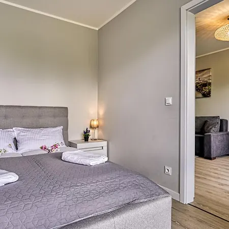 Apartamento Triventi Mountain Residence Z Basenem, Sauna I Jacuzzi By Royal Aparts