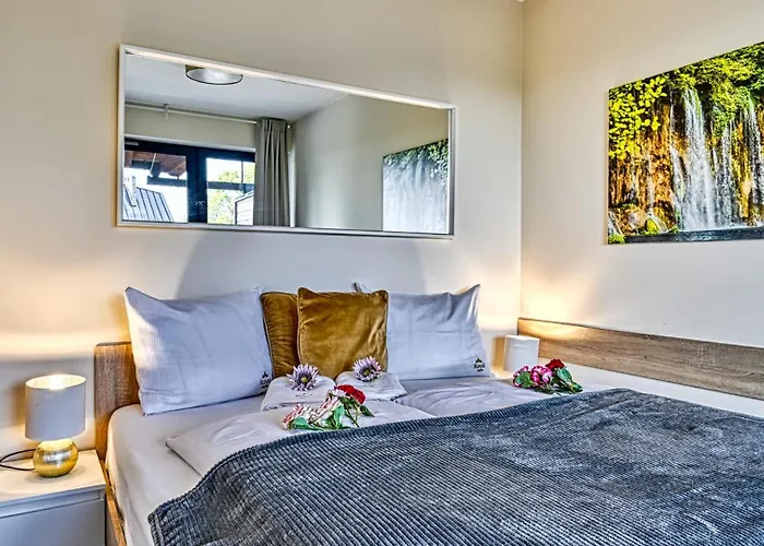 Triventi Mountain By Royal Aparts קרפאז'