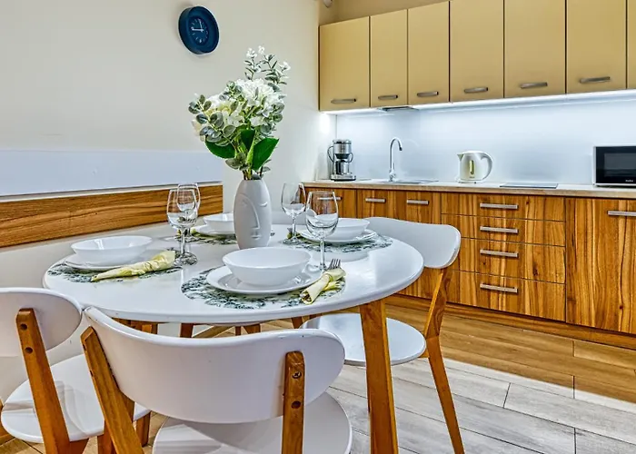 Triventi Mountain By Royal Aparts Apartment